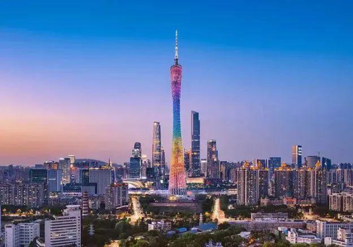 广州疫情动向，一座超大型城市的韧性大考